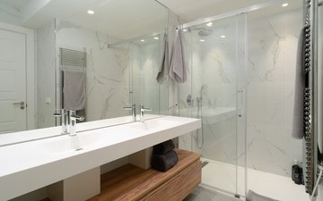 Property slide 32