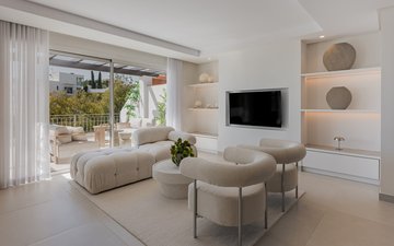 Property slide 10