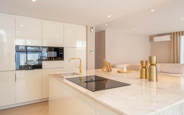 Property slide 10