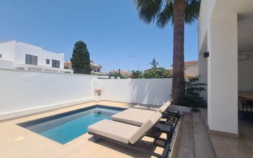 Property slide 22