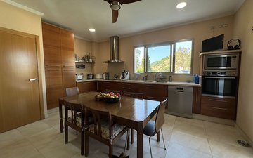 Property slide 14