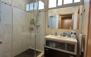Property slide 31