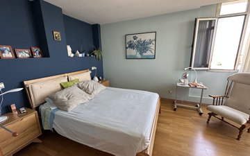 Property slide 32