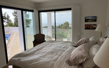 Property slide 16