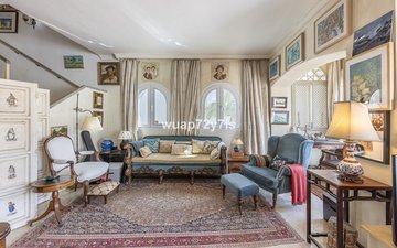 Property slide 10