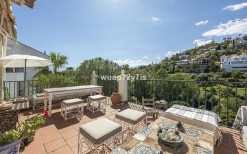 Property slide 18