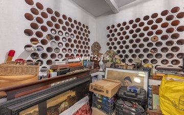 Property slide 46