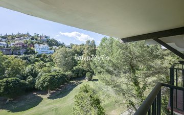 Property slide 62