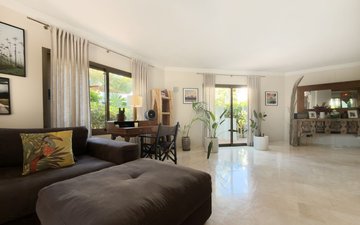 Property slide 18