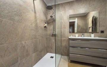 Property slide 39