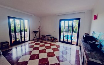 Property slide 20