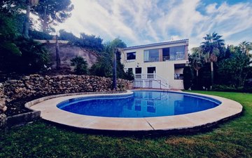 Property slide 8