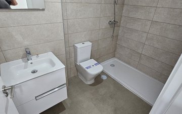 Property slide 44
