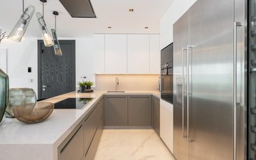 Property slide 10