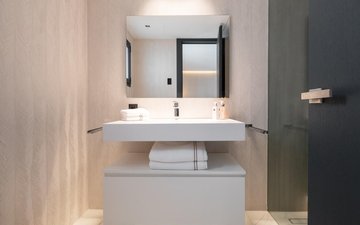 Property slide 19