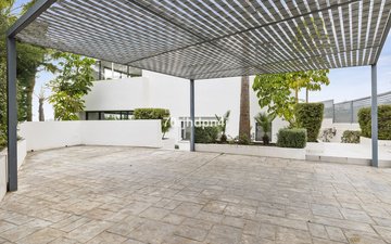 Property slide 61