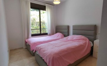Property slide 18