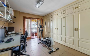 Property slide 14