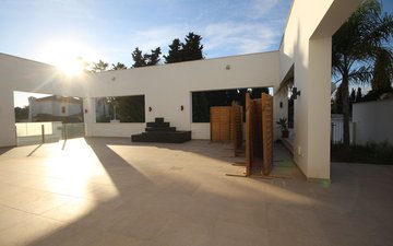 Property slide 18