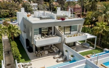 Property slide 18