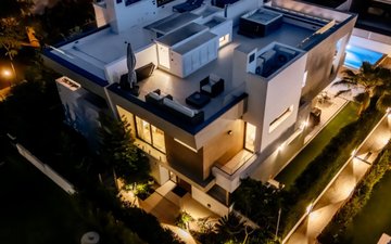 Property slide 21