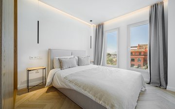 Property slide 22