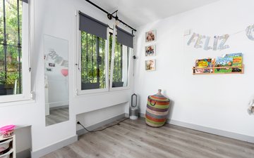Property slide 24
