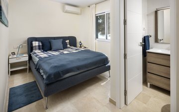 Property slide 15
