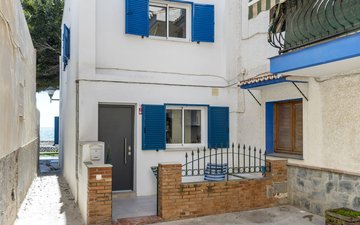 Property slide 28