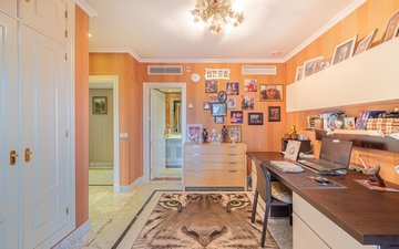 Property slide 18