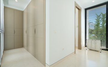 Property slide 31