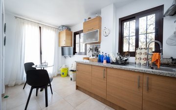 Property slide 19