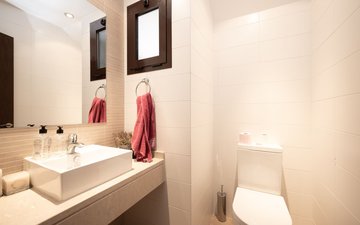 Property slide 31