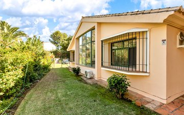 Property slide 17