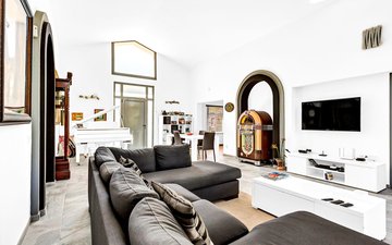 Property slide 8