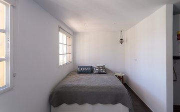 Property slide 52