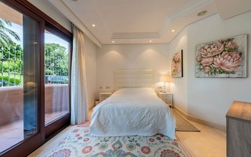 Property slide 19