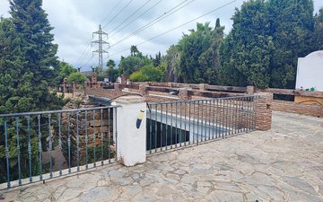 Property slide 29
