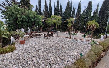 Property slide 31