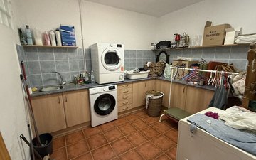 Property slide 22