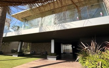 Property slide 61