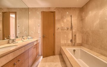 Property slide 10