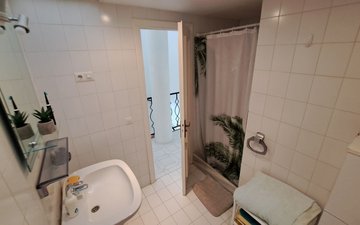 Property slide 21