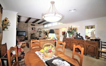 Property slide 17