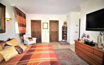 Property slide 26