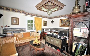 Property slide 40