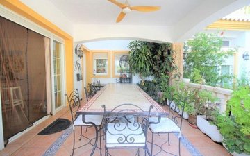Property slide 44