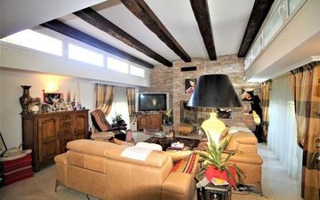 Property slide 9