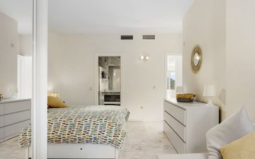 Property slide 24