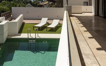 Property slide 20